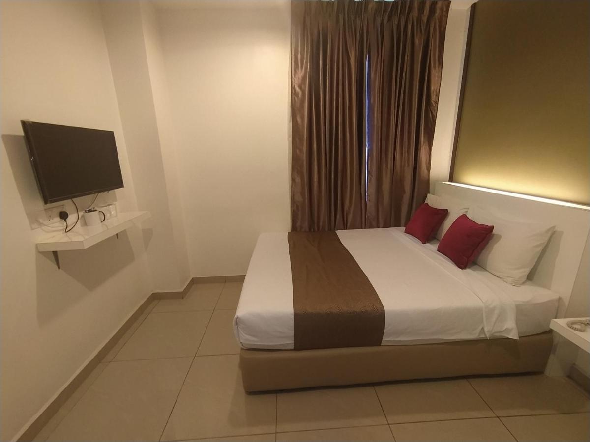 เครสเซนโด บูติก โฮเทล Hotel Hock Lam Village ภายนอก รูปภาพ