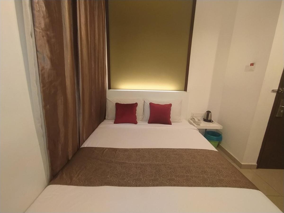 เครสเซนโด บูติก โฮเทล Hotel Hock Lam Village ภายนอก รูปภาพ