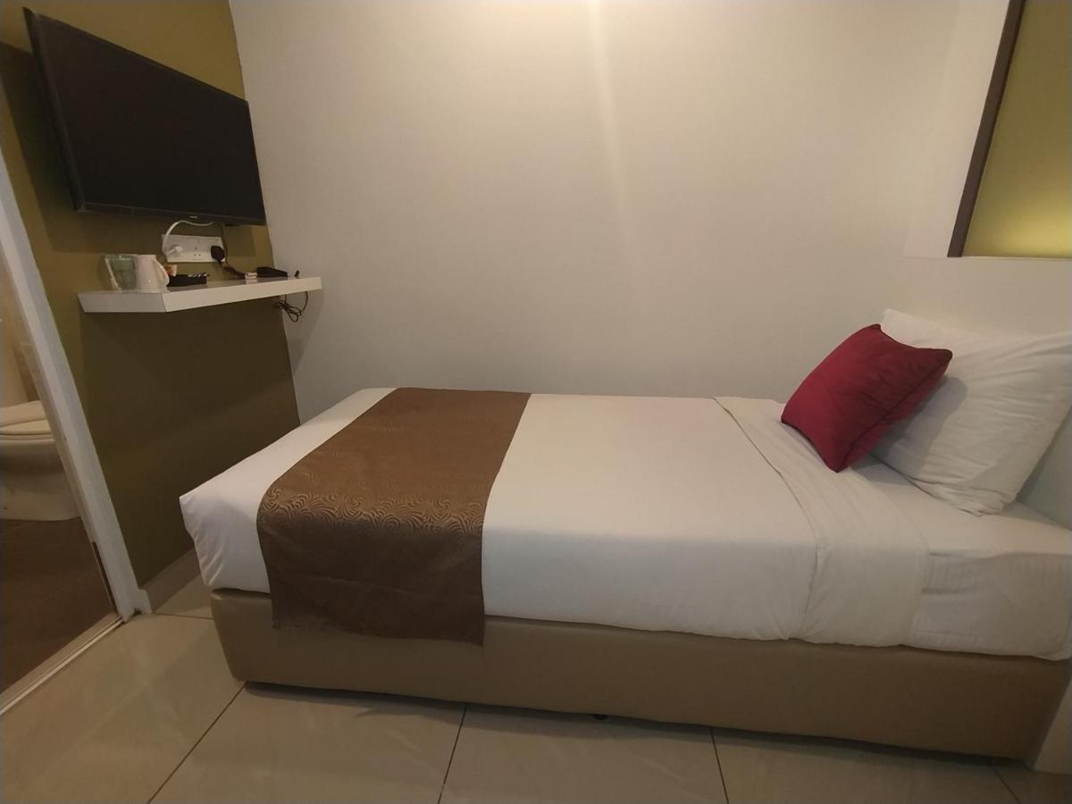 เครสเซนโด บูติก โฮเทล Hotel Hock Lam Village ภายนอก รูปภาพ